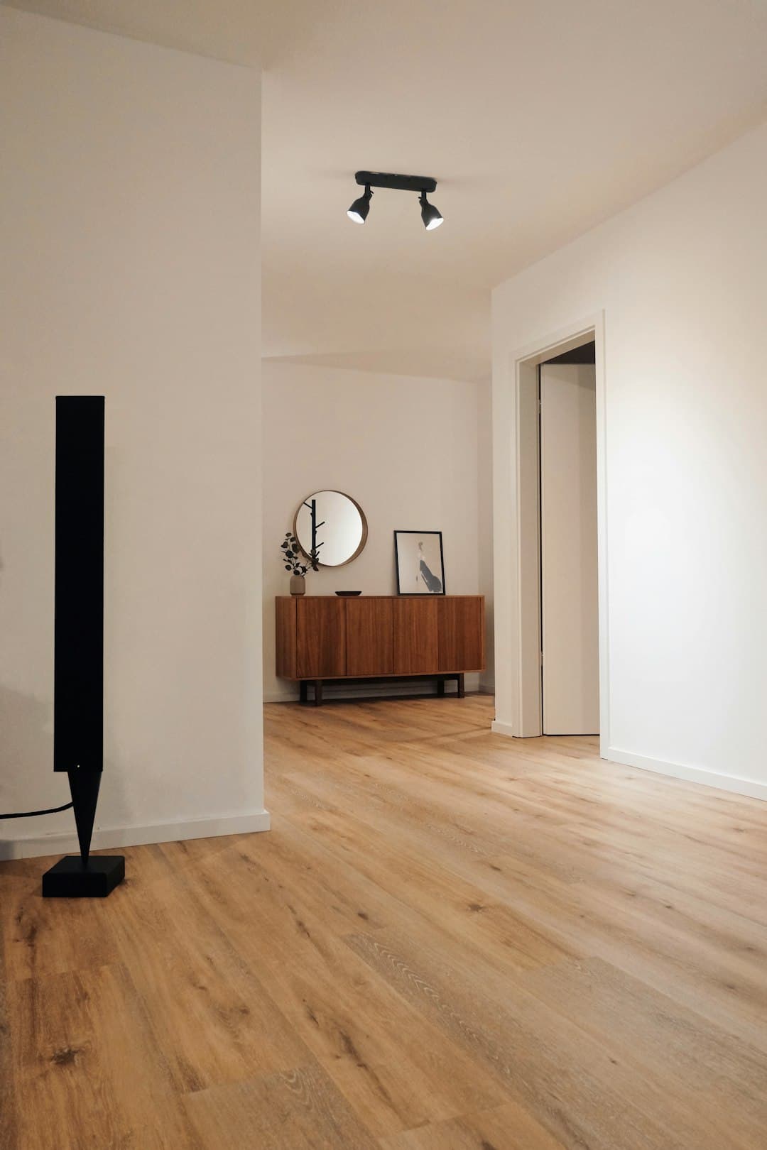 63 Apple Close interior