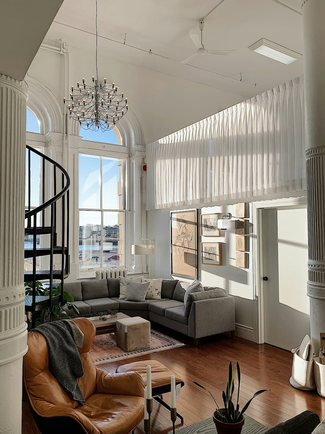 25 Pepper Lane interior